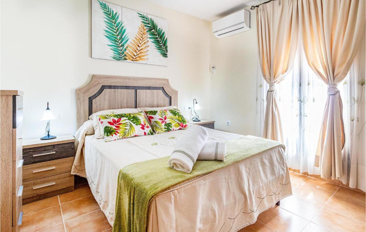 Awesome home in Benaojn with 3 Bedrooms, WiFi&Outdoor swimming pool Benaoján Buitenkant foto