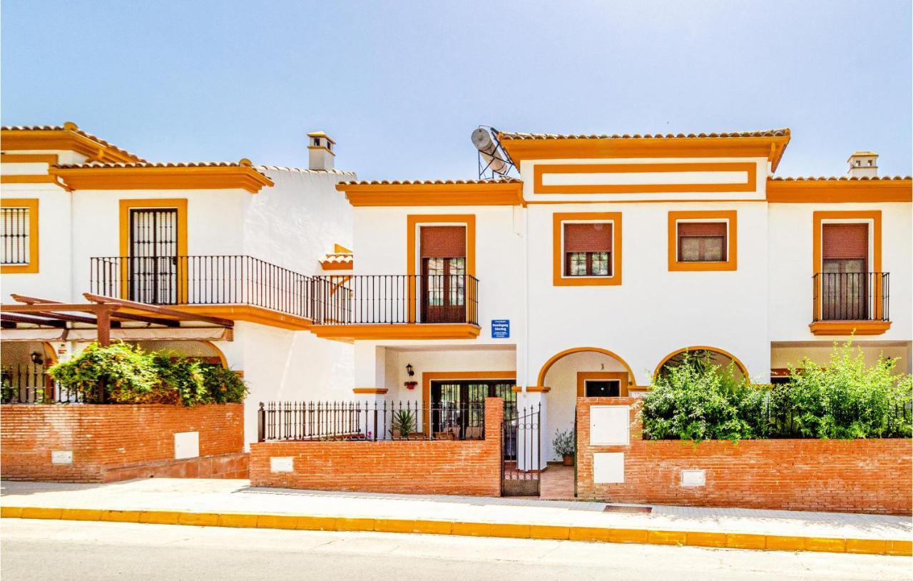 Awesome home in Benaojn with 3 Bedrooms, WiFi&Outdoor swimming pool Benaoján Buitenkant foto