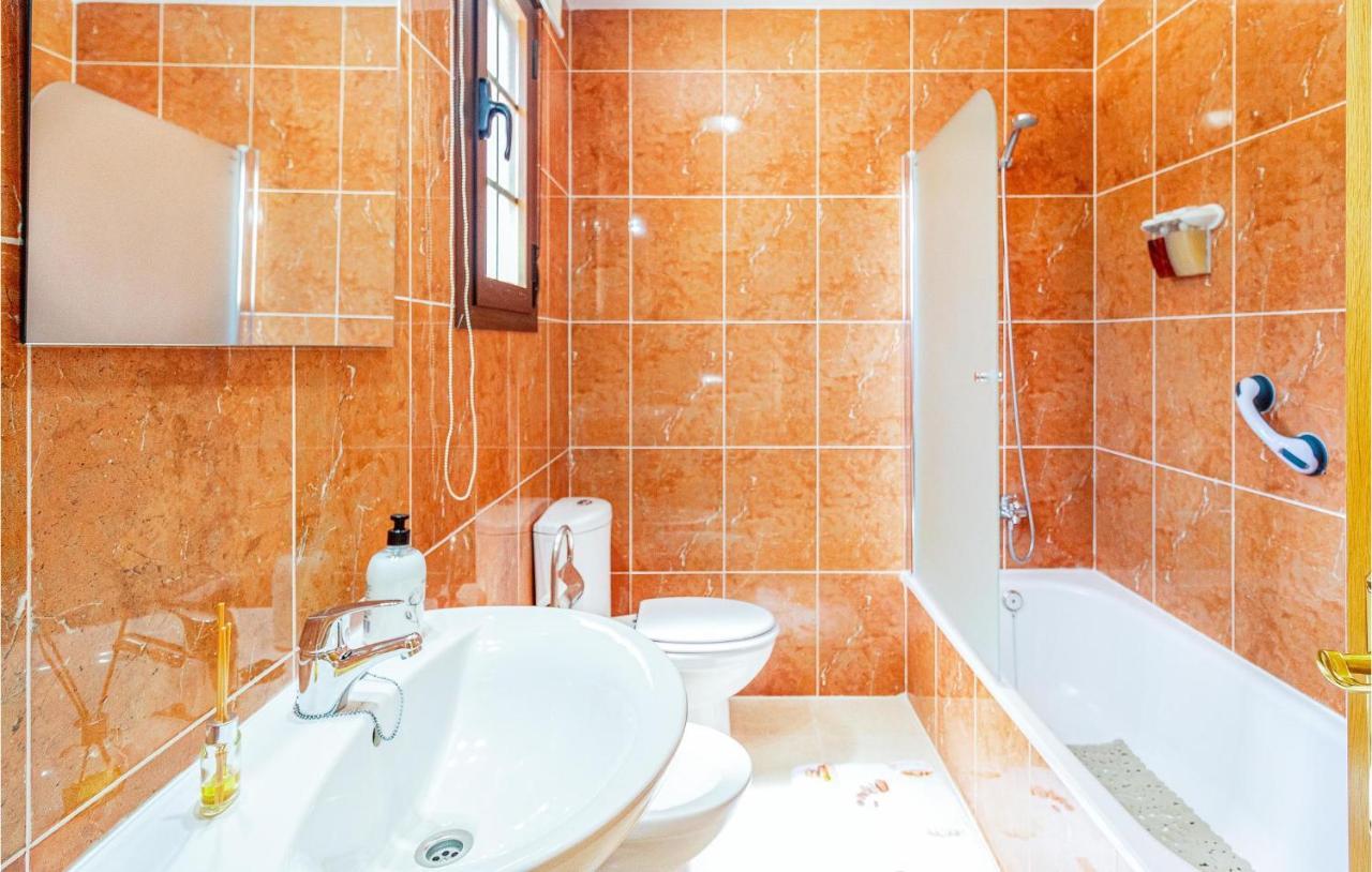 Awesome home in Benaojn with 3 Bedrooms, WiFi&Outdoor swimming pool Benaoján Buitenkant foto
